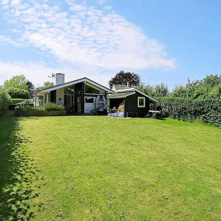 Holiday home V